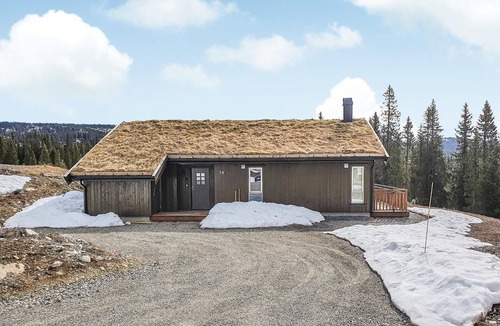 Lillehammer House | Awesome home in Lillehammer with sauna