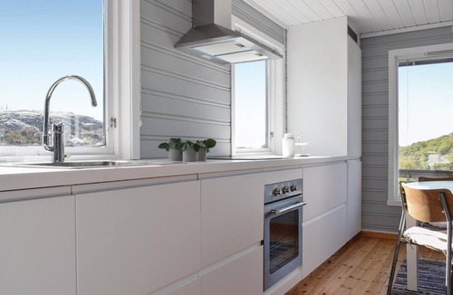 Lindesnes House | Awesome home in Lindesnes with house sea view