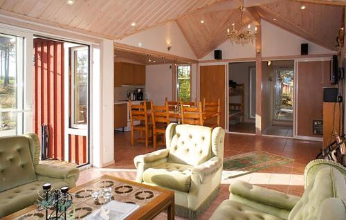 Mjallom House | Awesome Home In Mjällom With Sauna