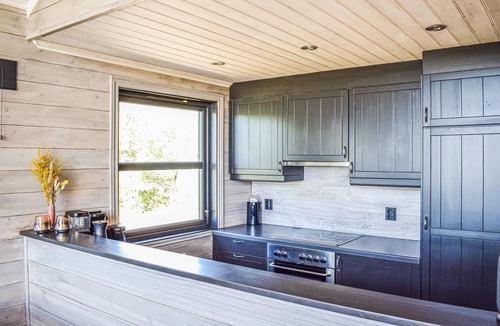 Nedstrand House | Awesome home in Nedstrand with WiFi
