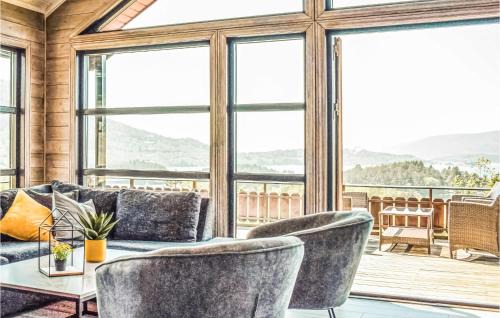 Nedstrand House | Awesome Home In Nedstrand With Wifi