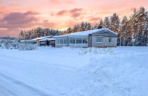Norrfors House | Awesome home in Norrfors with sauna