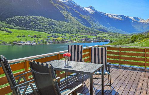 Olden House | Awesome Home In Olden With House Sea View