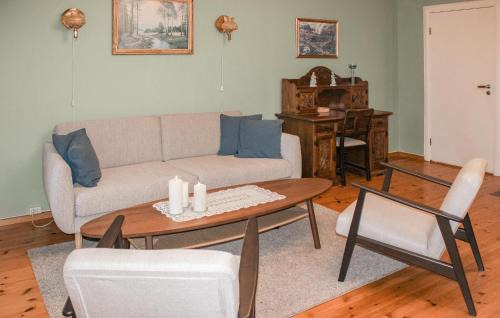 Olden House | Awesome Home In Olden With House Sea View