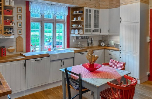 Sirdal House | Awesome home in Omlid with house a mountain view