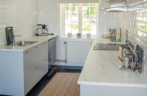 Stallarholmen House | Awesome home in Stallarholmen with lake view
