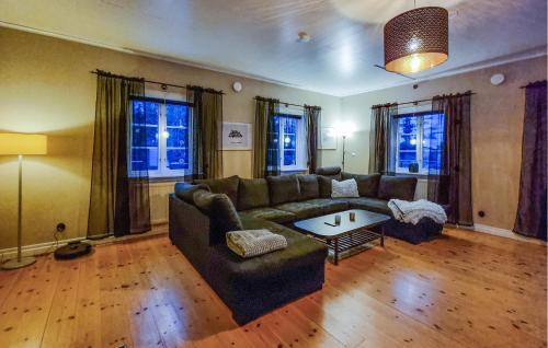 Skepplanda House | Awesome Home In Skepplanda