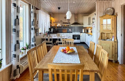 Stavang House | Awesome home in Stavang with kitchen