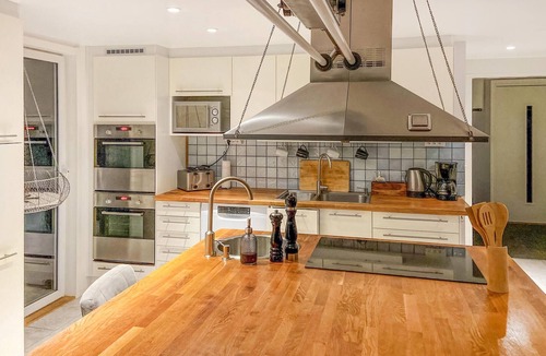 Sturko House | Awesome home in Sturkö with sauna