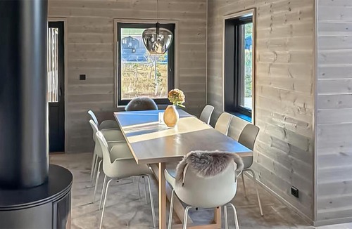 Sirdal House | Awesome Home In Tjørhom With Sauna