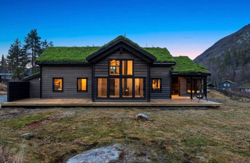 Sirdal House | Awesome home in Tjørhom with sauna