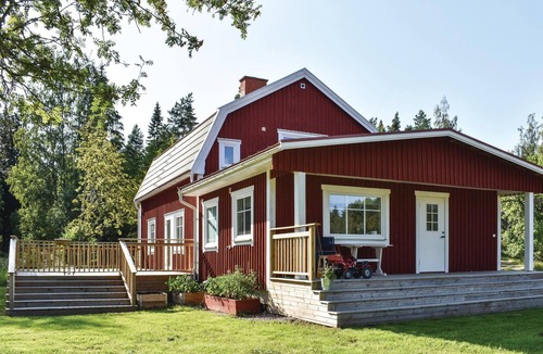 Odeshog Municipality House | Awesome home in Tranås with sauna