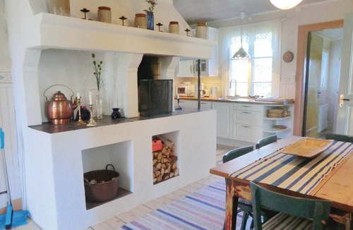 Langasjo House | Awesome home in Vissefjärda with sauna