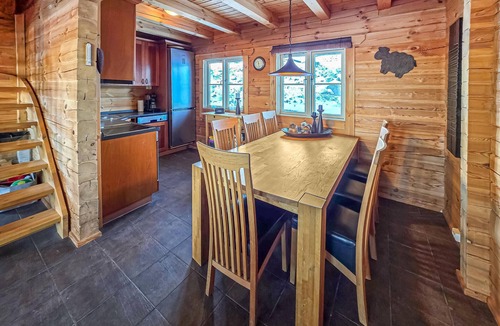 Kviteseid House | Awesome home in Vrådal with sauna