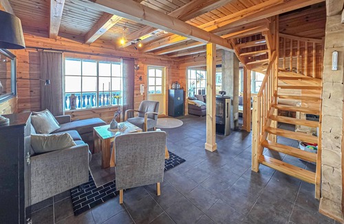 Kviteseid House | Awesome home in Vrådal with sauna