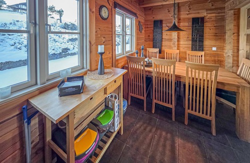 Kviteseid House | Awesome home in Vrådal with sauna