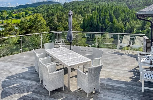 Sveio House | Awesome home in Førde i Hordaland with WiFi
