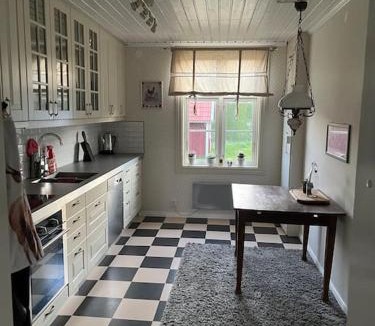 Savsjo Municipality Apartment | Böllingetorps gamla skola i Småland