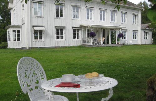 Forshaga Bed & Breakfast | B&B Kvarntorps Herrgård