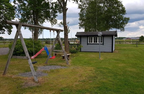 Axvall Cabin | Backgårdens Stugby