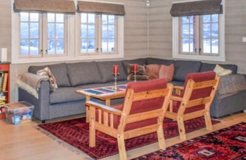 Hol Municipality House | Bakkestølveien 360