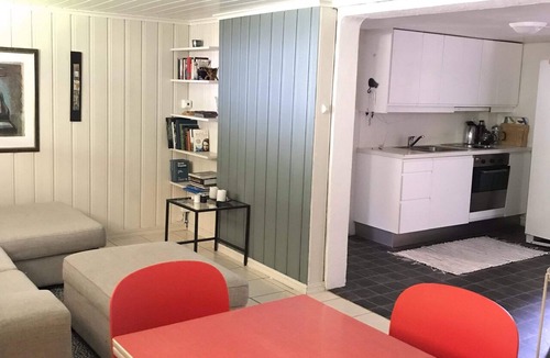 Haugesund Apartment | Basement apartment near downtown, the hospital, and the college. Parking.