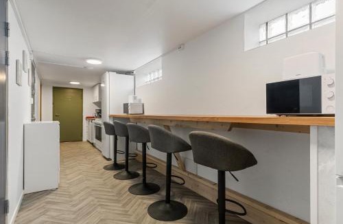 Dingle Hotel | BE Hostel