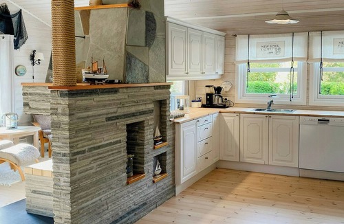 Engelsviken House | Beach Cabin with view and sunny Terrace