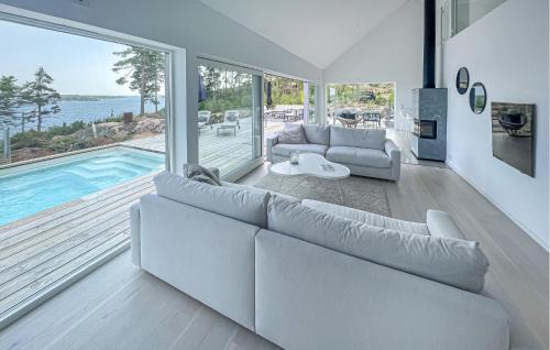 Akersberga House | Beach Front Home In Åkersberga With Sauna