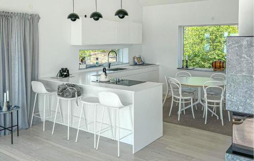 Akersberga House | Beach Front Home In Åkersberga With Sauna