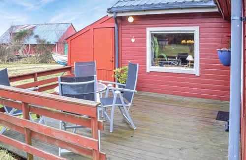 Austrheim House | Beach front home in Fonnes with WiFi