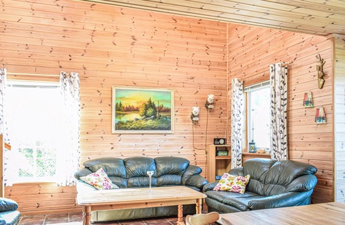 Vaksdal Municipality House | Beach front home in Vaksdal with house sea view