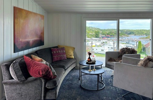 Bamble House | Beach house with sea views at Brevikstrand