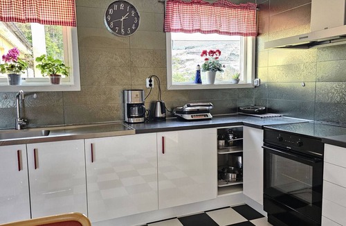 Ellos Apartment | Beachfront Apartments in Ellös | SE09186