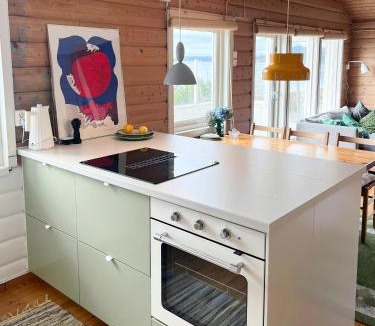 Finnoy House | Beachfront Cabin With Sun Terraces On Helgøy