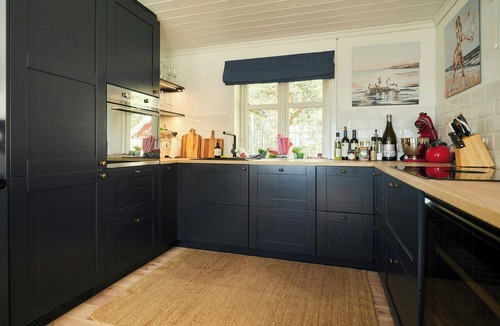 Hvaler House | Beachfront gem with outdoor kitchen in Hvaler