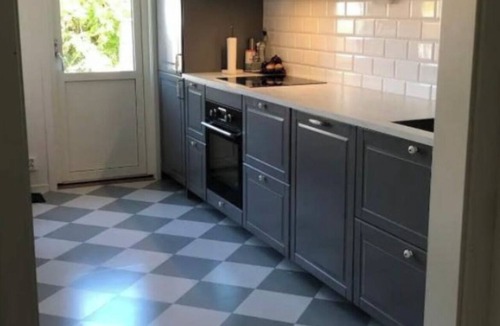 Vallingby House | Beautiful 4-bedroom home with parking and a garden
