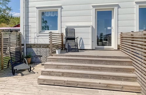Brandstorp Apartment | Beautiful and functional vacation apartment with a view of Lake Vättern and the island of Visingsö.