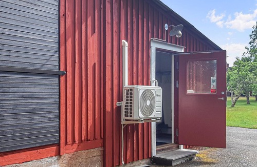 Navragol Apartment | Beautiful apartment in Holmsjö with WiFi