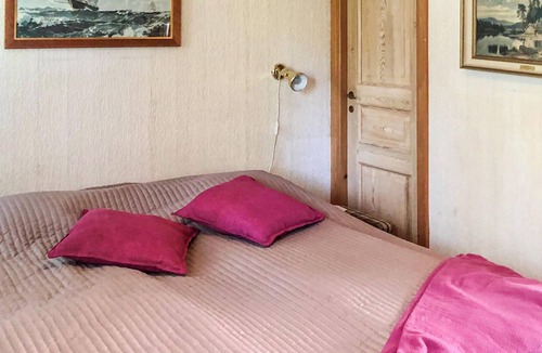 Tofta House | Beautiful, authentic cottage near the coast at Gnisvärd, just a stone's throw from one of Gotland's