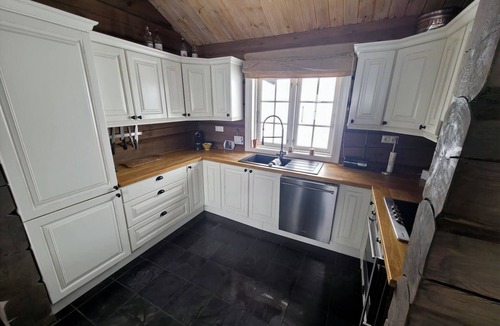 Trysil Cabin | Beautiful classic cabin with sauna and hot tub