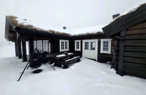 Trysil Cabin | Beautiful classic cabin with sauna and hot tub
