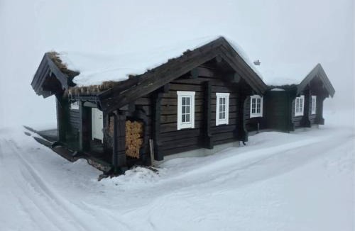 Trysil House | Beautiful classic cabin with sauna and hot tub