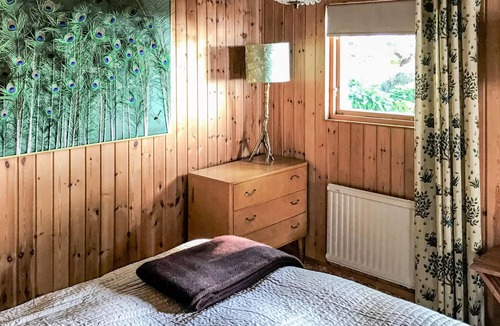Horby House | Beautiful cottage on a lakeside property with wood-burning stove, sauna and beautiful view of lake R