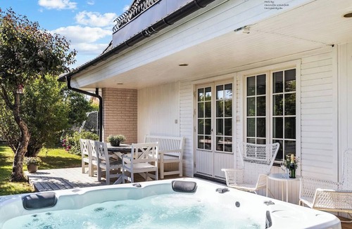 Vreta Kloster House | Beautiful Family House near Bergs slussar
