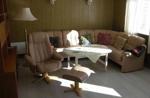 Flakstad Apartment | Beautiful first-floor apartment