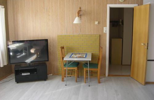 Flakstad Apartment | Beautiful first-floor apartment