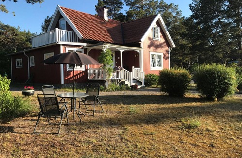 Byxelkrok House | Beautiful holiday home 60 meters from the Baltic Sea on the sunny island of Öland