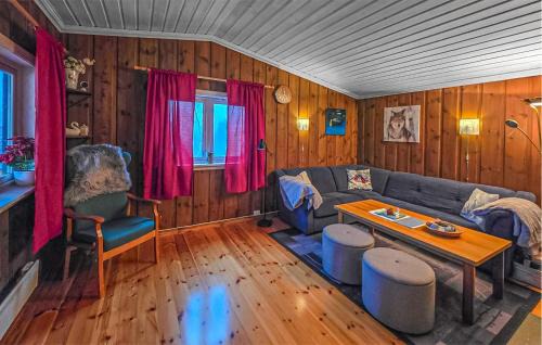 Lardal Municipality House | Beautiful Home In Svarstad With Wifi