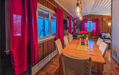 Lardal Municipality House | Beautiful Home In Svarstad With Wifi